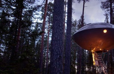 The UFO - Treehotel för Två